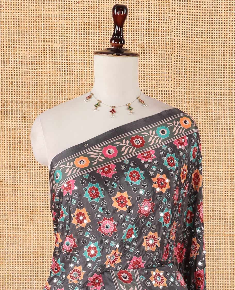 Black floral & star print & mirror work masakali saree, self-border & pallu of print & mirror work, printed blouse - Image 3