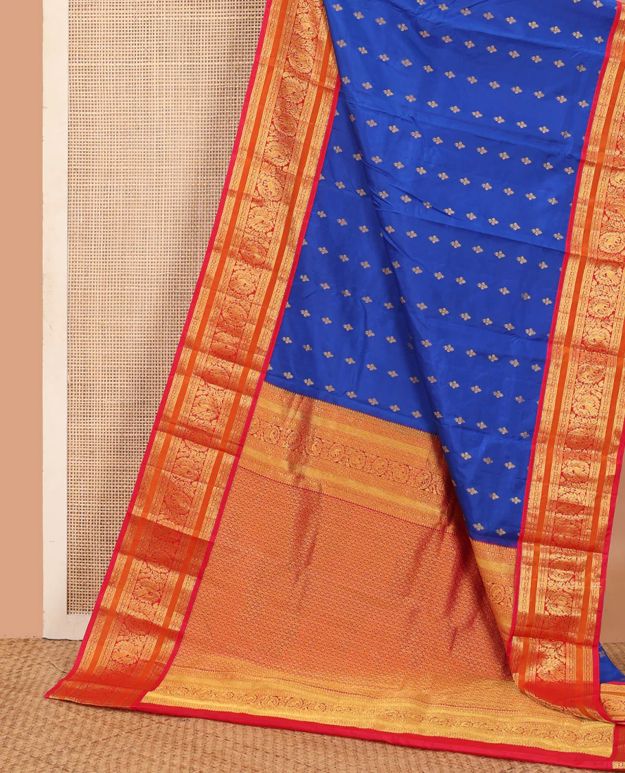 Blue zari buttas Bangalore silk saree, contrast zari border of traditional designs, and circle patterned pallu - Image 3