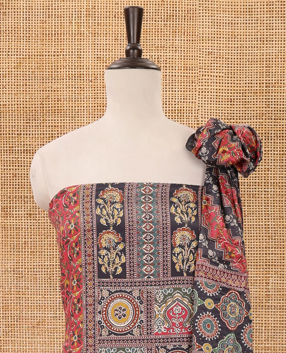 Pink material chudidar set,floral-geometric Arjrakh print & stone work Masakali crepe top,plain bottom & Arjrakh print & stonework chinon dupatta - Image 3